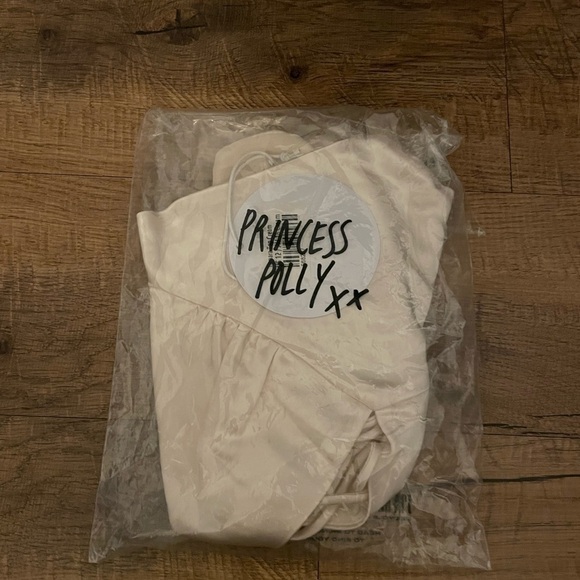 PRINCESS POLLY Tamara Top - Picture 3 of 4